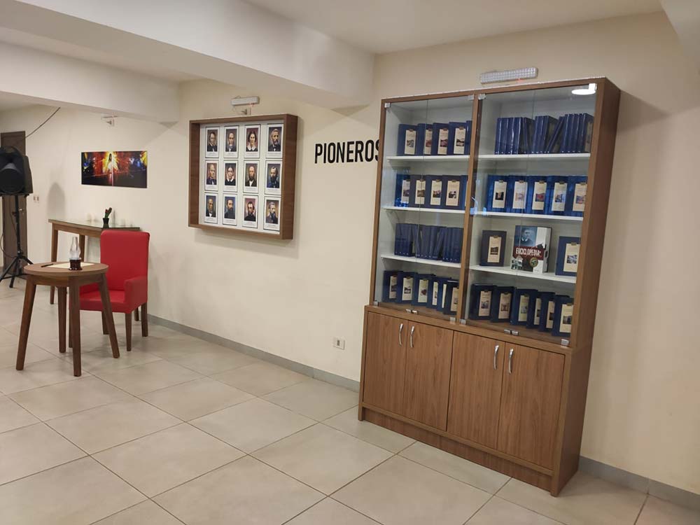 caf34359-e4af-44e4-8f54-5b79d97e9cc5